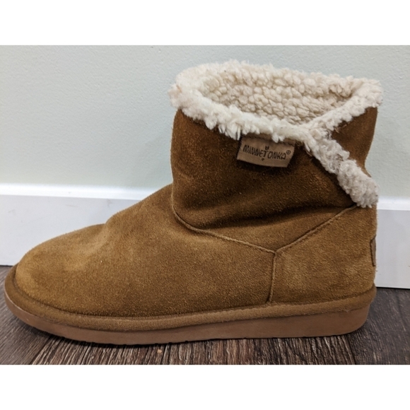 Minnetonka Brown Faux Fur Lined Ankle Boots Size 6 - Picture 2 of 12